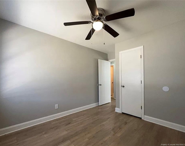 4438 Wellington Drive - Photo Thumbnail 18