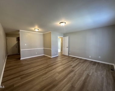 4812 Hoyle Drive - Photo Thumbnail 3