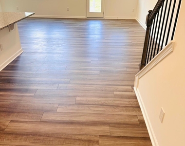 2924 Hickory Field Drive - Photo Thumbnail 2