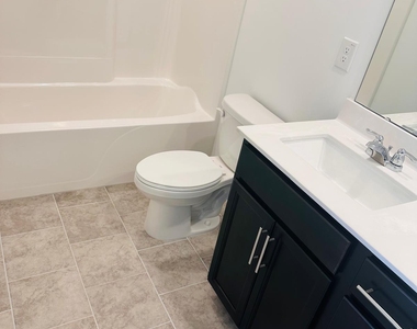 2924 Hickory Field Drive - Photo Thumbnail 11
