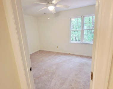 5325 Fairmead Circle - Photo Thumbnail 38