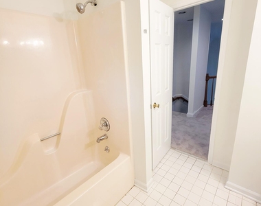 5325 Fairmead Circle - Photo Thumbnail 46