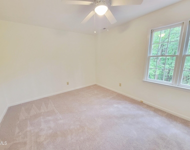 5325 Fairmead Circle - Photo Thumbnail 39