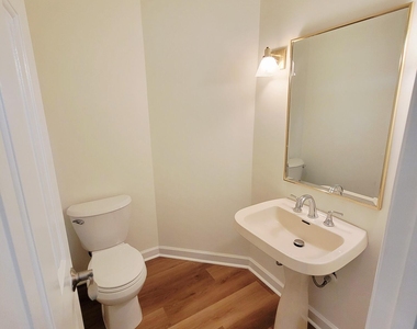 5325 Fairmead Circle - Photo Thumbnail 27