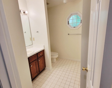 5325 Fairmead Circle - Photo Thumbnail 45