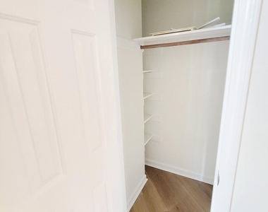 5325 Fairmead Circle - Photo Thumbnail 7