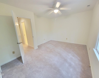 5325 Fairmead Circle - Photo Thumbnail 42