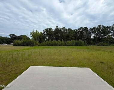 205 Tormore Drive - Photo Thumbnail 22