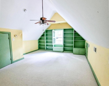 8104 Mourning Dove Road - Photo Thumbnail 12