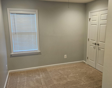 2132 Bellaire Avenue - Photo Thumbnail 23