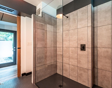 511 Transylvania Avenue - Photo Thumbnail 29