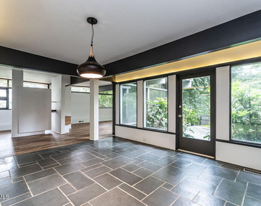 511 Transylvania Avenue - Photo Thumbnail 15