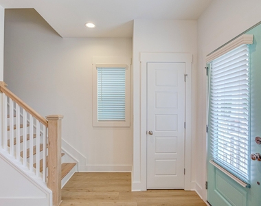 6403 Taylor Road - Photo Thumbnail 7