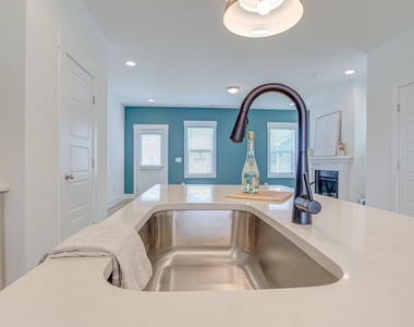 6403 Taylor Road - Photo Thumbnail 16