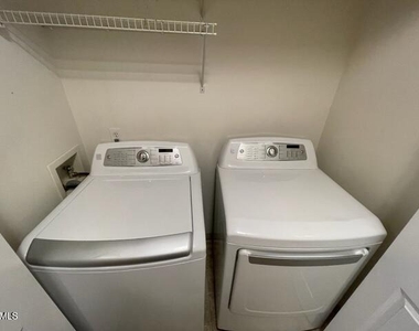 1017 Bren Arbor Court - Photo Thumbnail 7