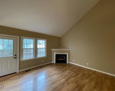 1017 Bren Arbor Court - Photo Thumbnail 3