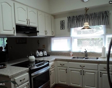 1009 Vandora Springs Road - Photo Thumbnail 2