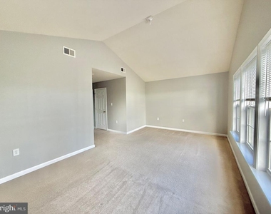 45 Bruce Drive - Photo Thumbnail 13