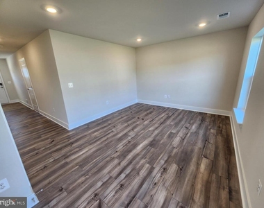 253 Newton Pippin Drive - Photo Thumbnail 21