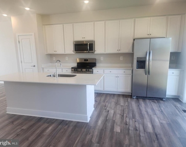253 Newton Pippin Drive - Photo Thumbnail 2