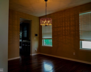 18 Farmview Drive - Photo Thumbnail 45