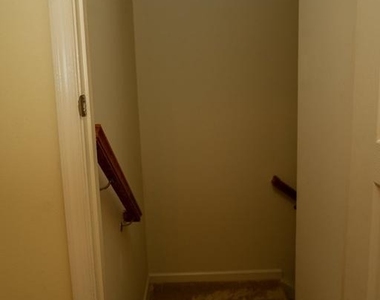 18 Farmview Drive - Photo Thumbnail 30