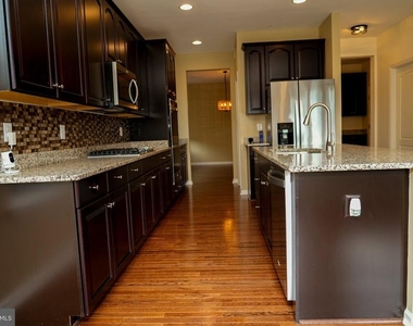 18 Farmview Drive - Photo Thumbnail 14