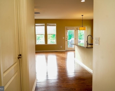 18 Farmview Drive - Photo Thumbnail 35