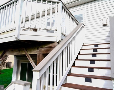 18 Farmview Drive - Photo Thumbnail 6