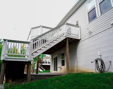 18 Farmview Drive - Photo Thumbnail 64