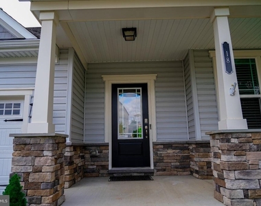 18 Farmview Drive - Photo Thumbnail 59