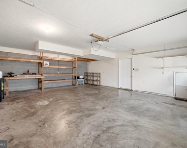 261 Baer Oak Drive - Photo Thumbnail 36