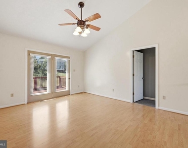 261 Baer Oak Drive - Photo Thumbnail 11
