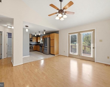 261 Baer Oak Drive - Photo Thumbnail 10