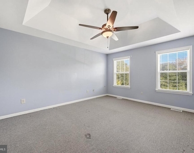 261 Baer Oak Drive - Photo Thumbnail 17