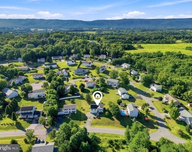 261 Baer Oak Drive - Photo Thumbnail 47