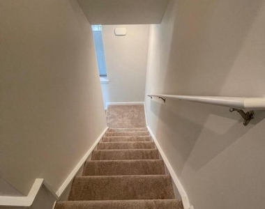 776 Carson Circle - Photo Thumbnail 6