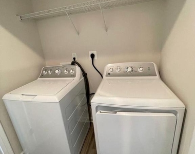 776 Carson Circle - Photo Thumbnail 8