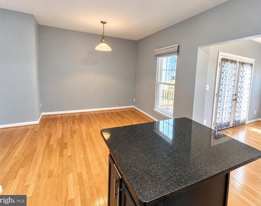 11736 Batley Place - Photo Thumbnail 4