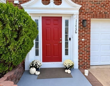 11736 Batley Place - Photo Thumbnail 1