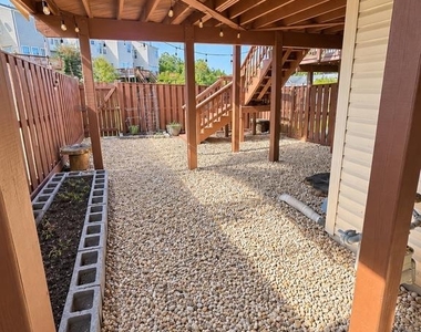 11736 Batley Place - Photo Thumbnail 24