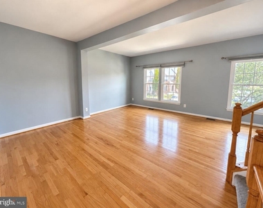 11736 Batley Place - Photo Thumbnail 8