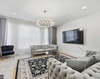 657 Belmont Bay Drive - Photo Thumbnail 13