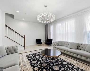 657 Belmont Bay Drive - Photo Thumbnail 16