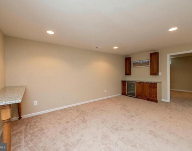 8913 Yellowleg Court - Photo Thumbnail 18