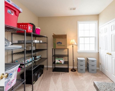 8913 Yellowleg Court - Photo Thumbnail 20