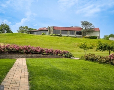 15573 Trisail Court - Photo Thumbnail 36