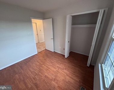 961 Holborn Court - Photo Thumbnail 15
