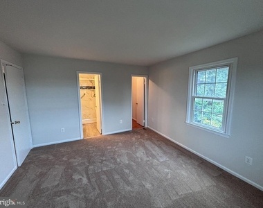 961 Holborn Court - Photo Thumbnail 12