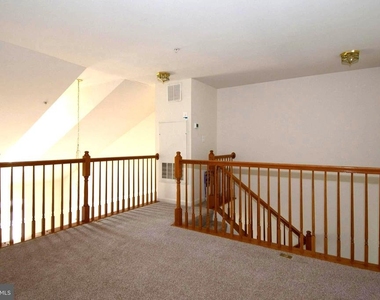 21197 Mcfadden Square - Photo Thumbnail 16